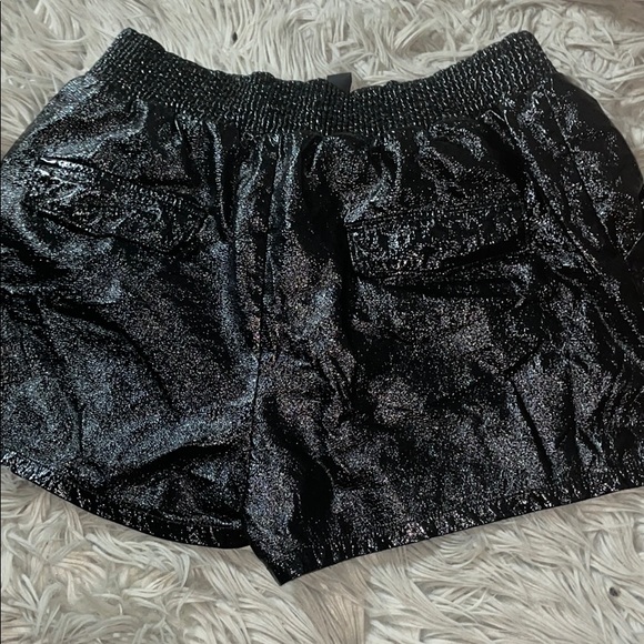 Karl Lagerfeld Black Patent Leather Shorts Size L - Picture 7 of 10